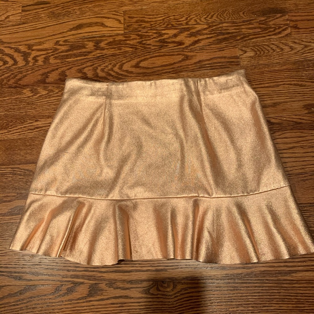 Zara Women’s metallic rose gold mini skirt size M